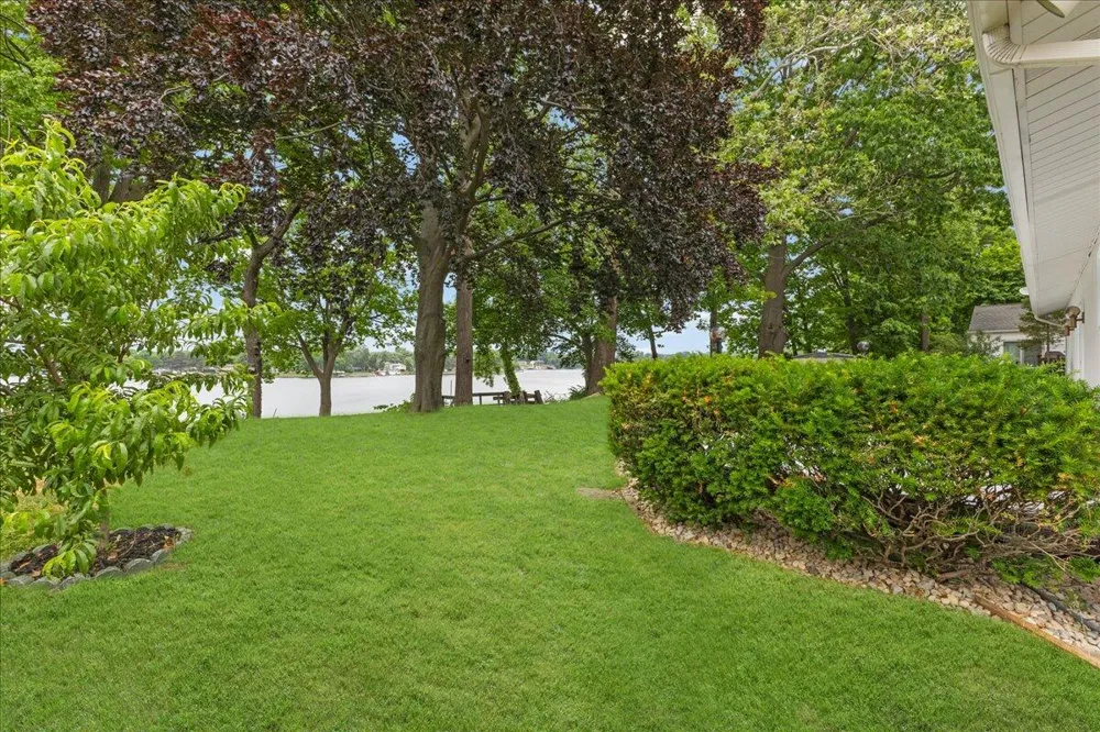 303 E Huron River Drive Belleville, MI 48111