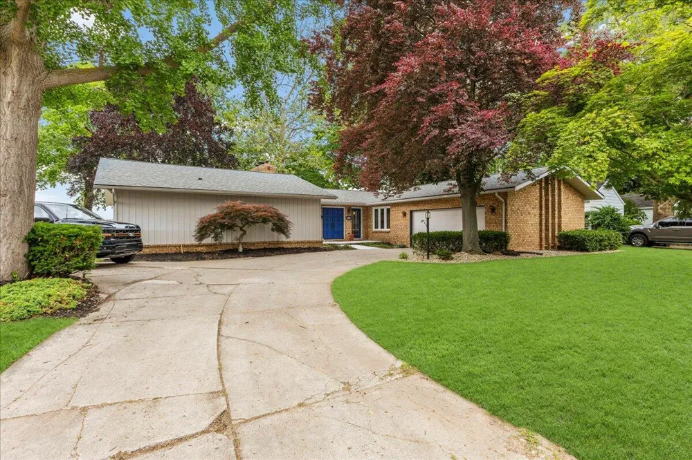 303 E Huron River Drive Belleville, MI 48111