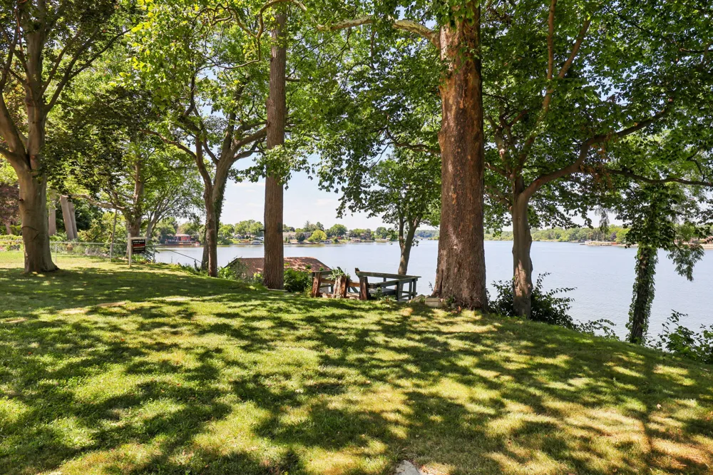 303 E Huron River Drive Belleville, MI 48111