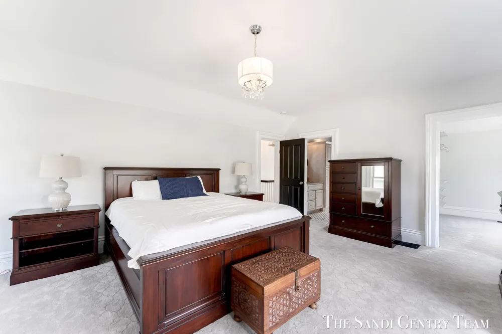 318 Rachaels Way Spring Lake Village, MI 49456