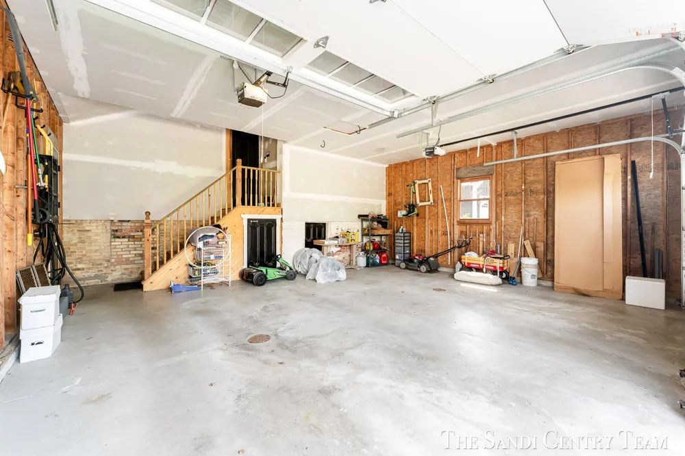 318 Rachaels Way Spring Lake Village, MI 49456