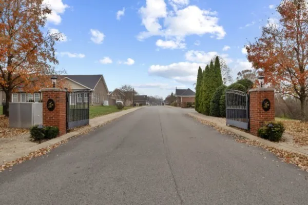 816 Lock 4 Rd #103 Gallatin, TN 37066