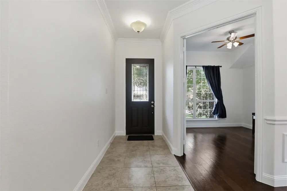 1383 Sandhurst Drive Roanoke, TX 76262