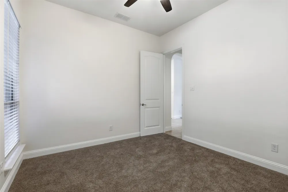 1383 Sandhurst Drive Roanoke, TX 76262