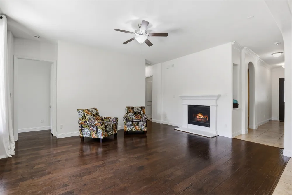 1383 Sandhurst Drive Roanoke, TX 76262