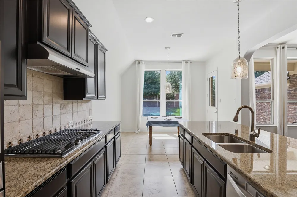 1383 Sandhurst Drive Roanoke, TX 76262