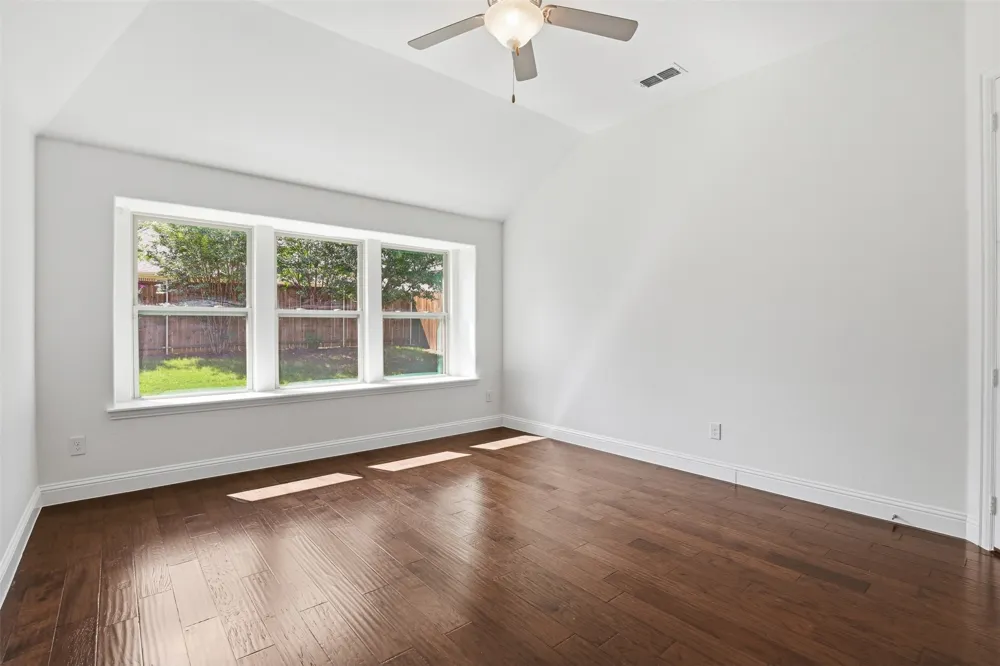 1383 Sandhurst Drive Roanoke, TX 76262