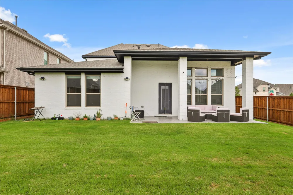 521 Wickerdale Way Little Elm, TX 75068
