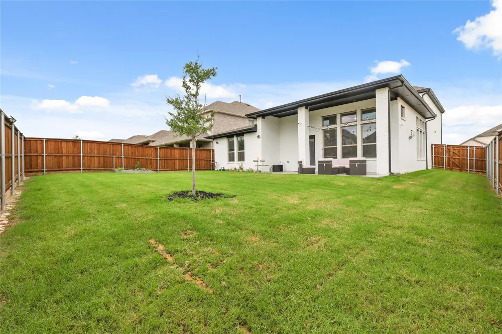 521 Wickerdale Way Little Elm, TX 75068