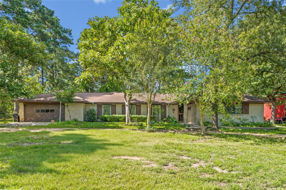 2342 Apache Drive Montgomery, TX 77316