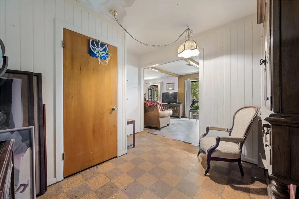 2342 Apache Drive Montgomery, TX 77316