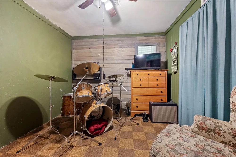 2342 Apache Drive Montgomery, TX 77316