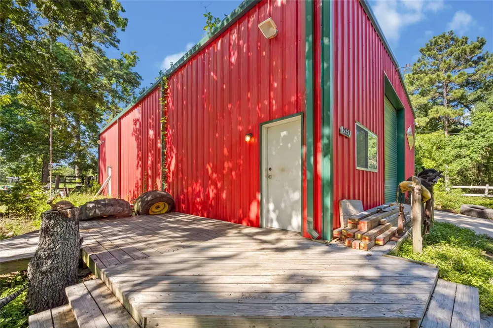 2342 Apache Drive Montgomery, TX 77316