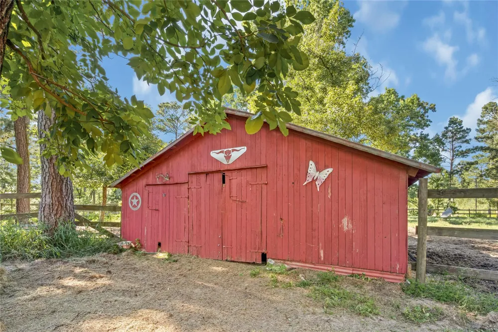 2342 Apache Drive Montgomery, TX 77316