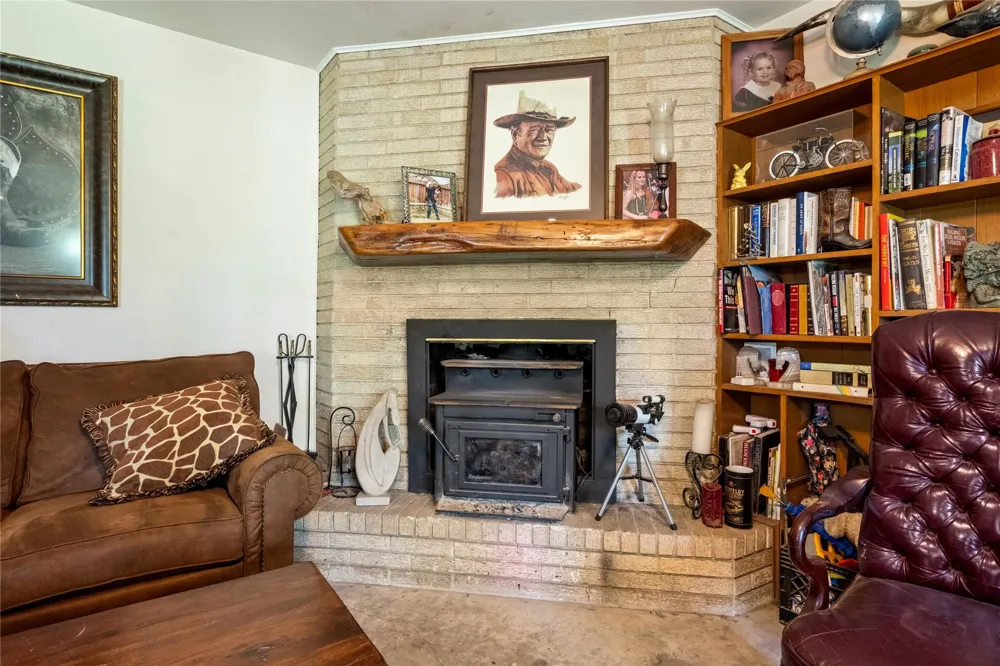 2342 Apache Drive Montgomery, TX 77316