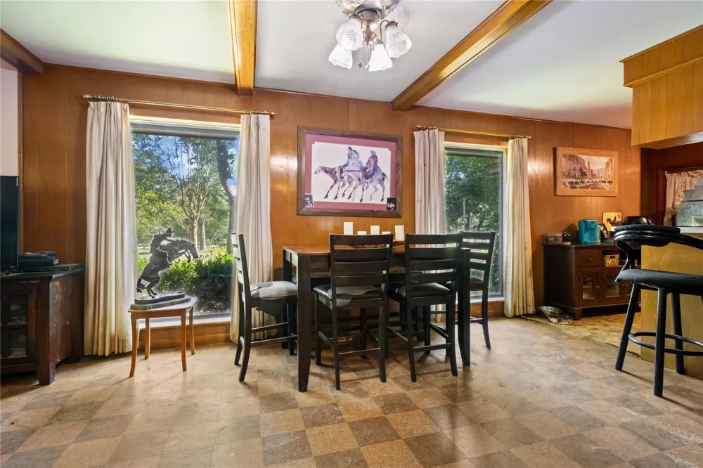 2342 Apache Drive Montgomery, TX 77316