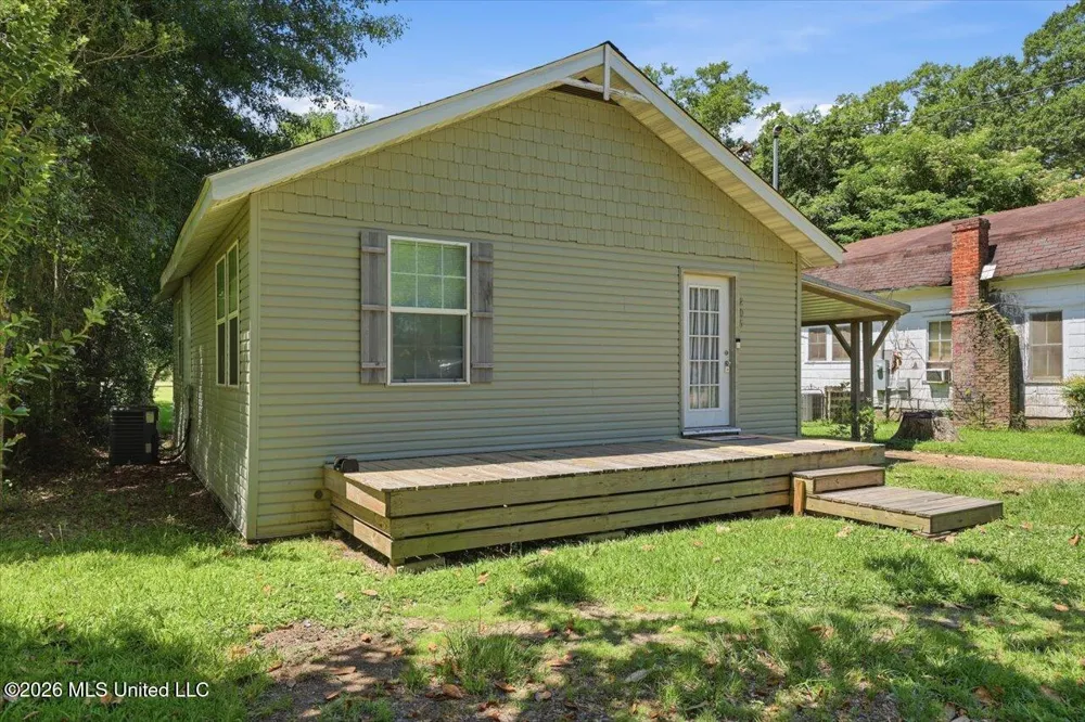 205 3rd Street Mendenhall, MS 39114