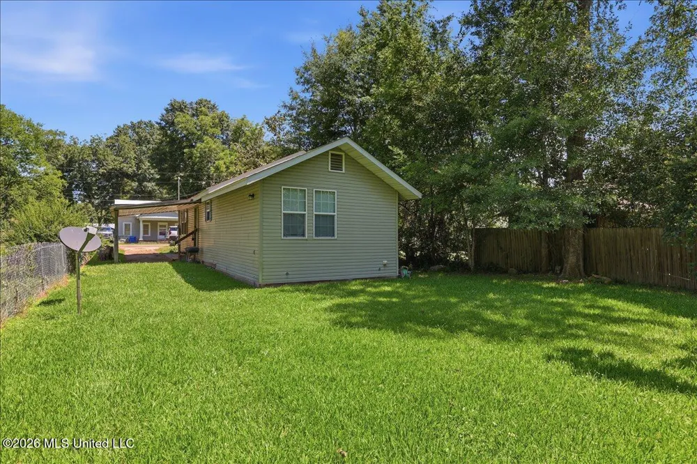 205 3rd Street Mendenhall, MS 39114