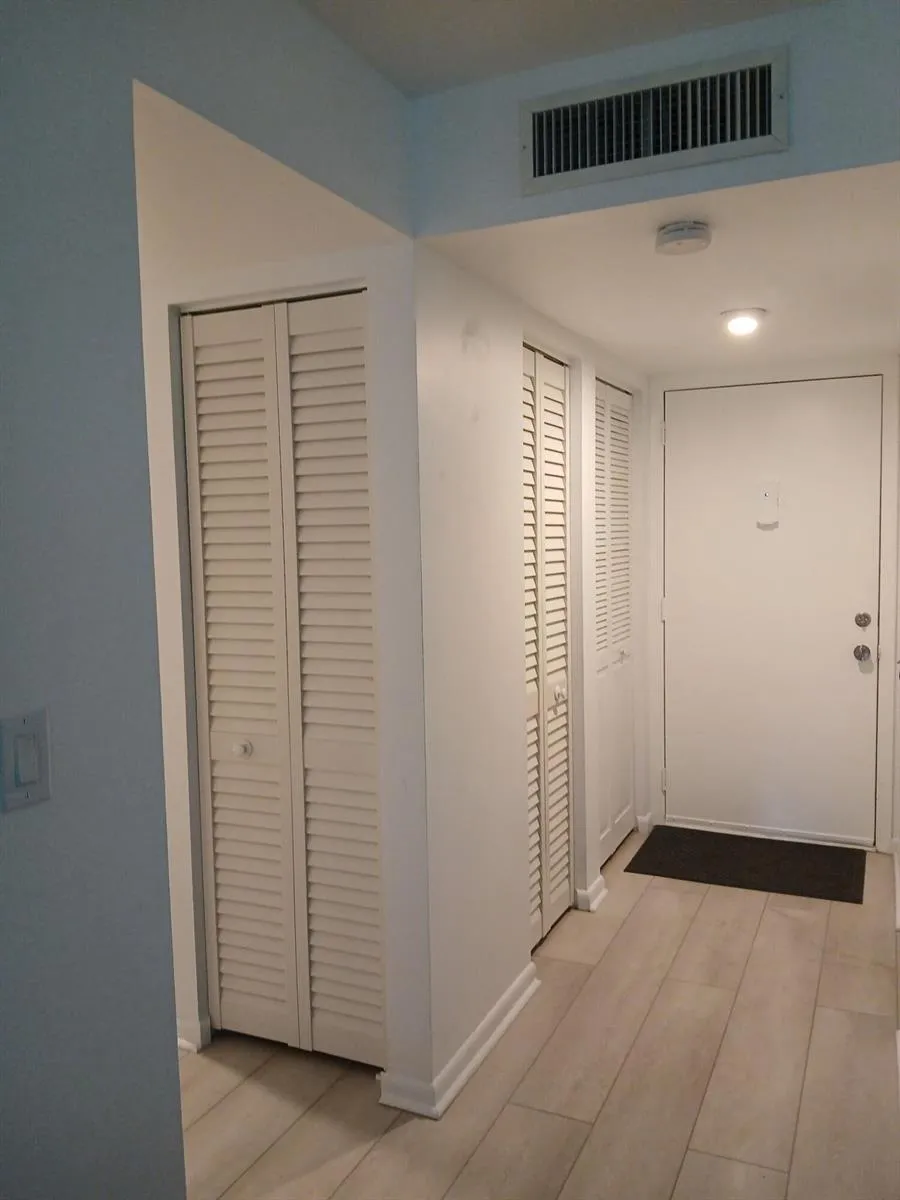 721 Lori Drive #309 Palm Springs, FL 33461