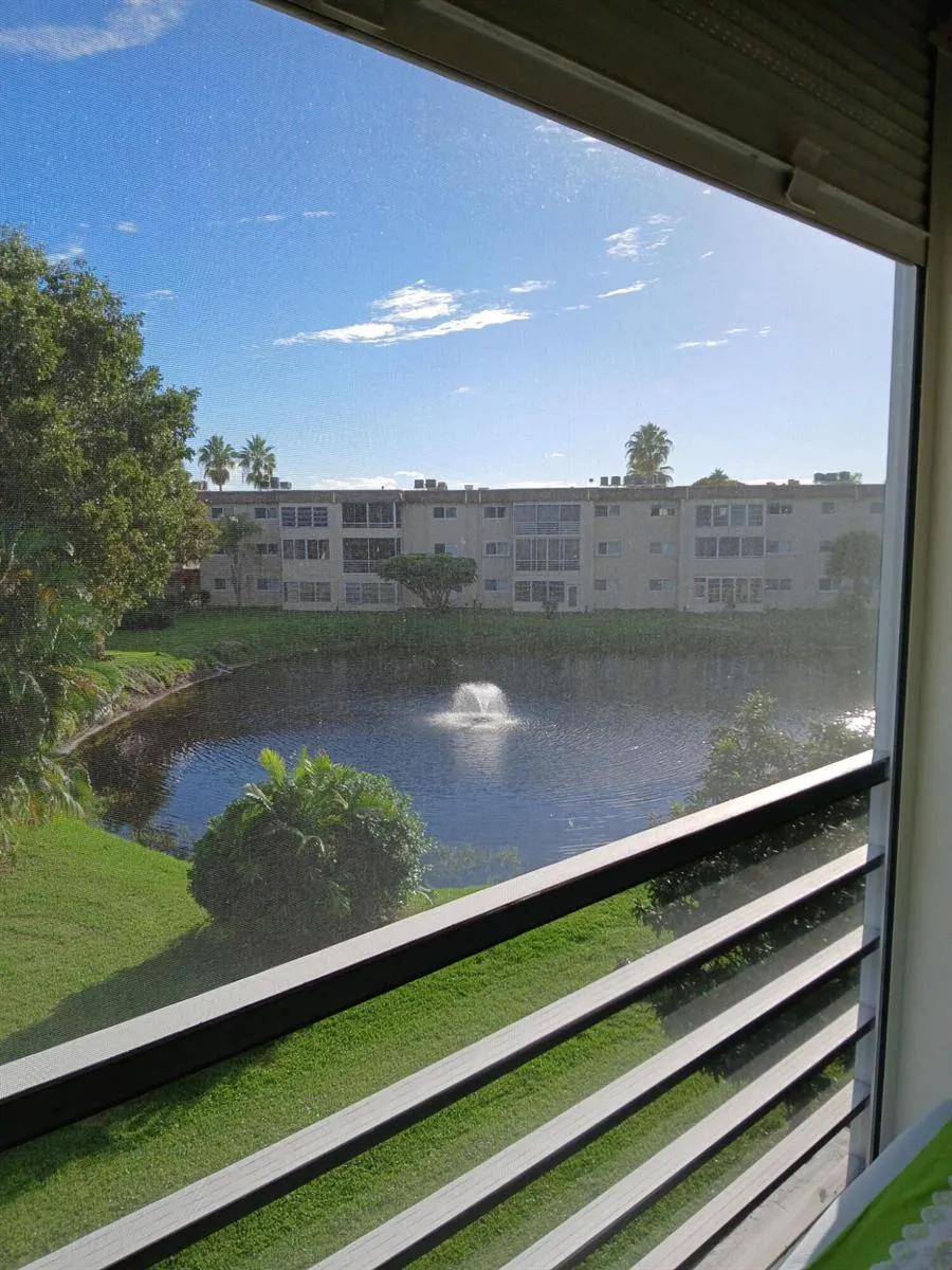 721 Lori Drive #309 Palm Springs, FL 33461