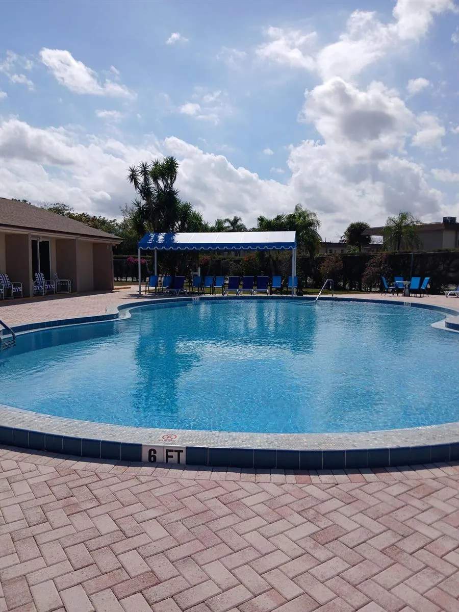 721 Lori Drive #309 Palm Springs, FL 33461