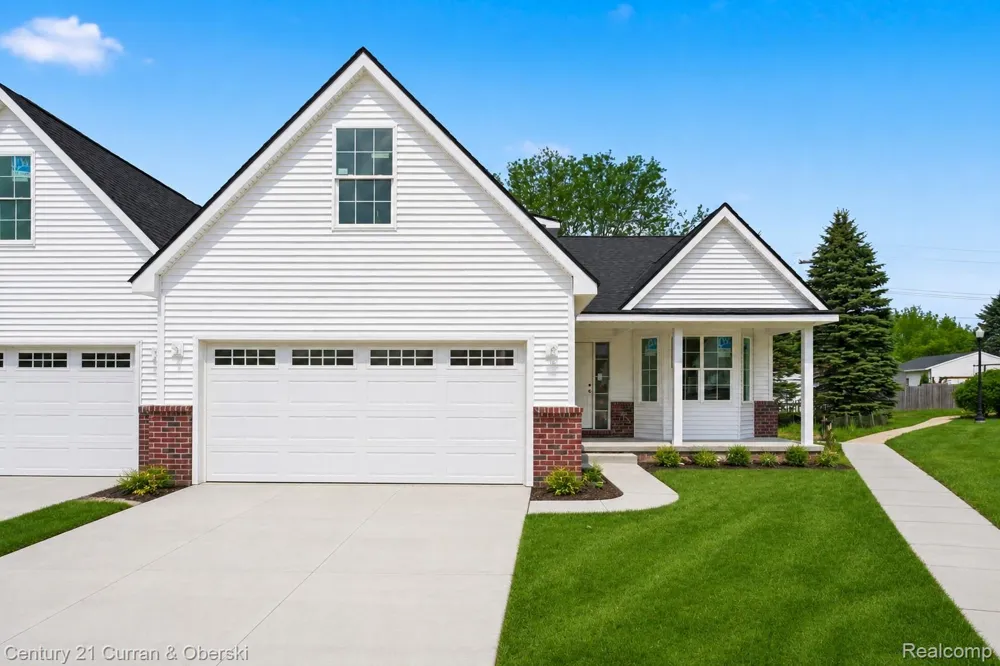 755 Nelsons Ridge Drive #1 Howell City, MI 48843