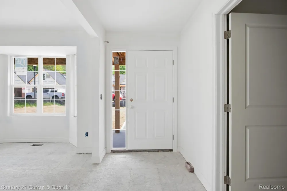 755 Nelsons Ridge Drive #1 Howell City, MI 48843
