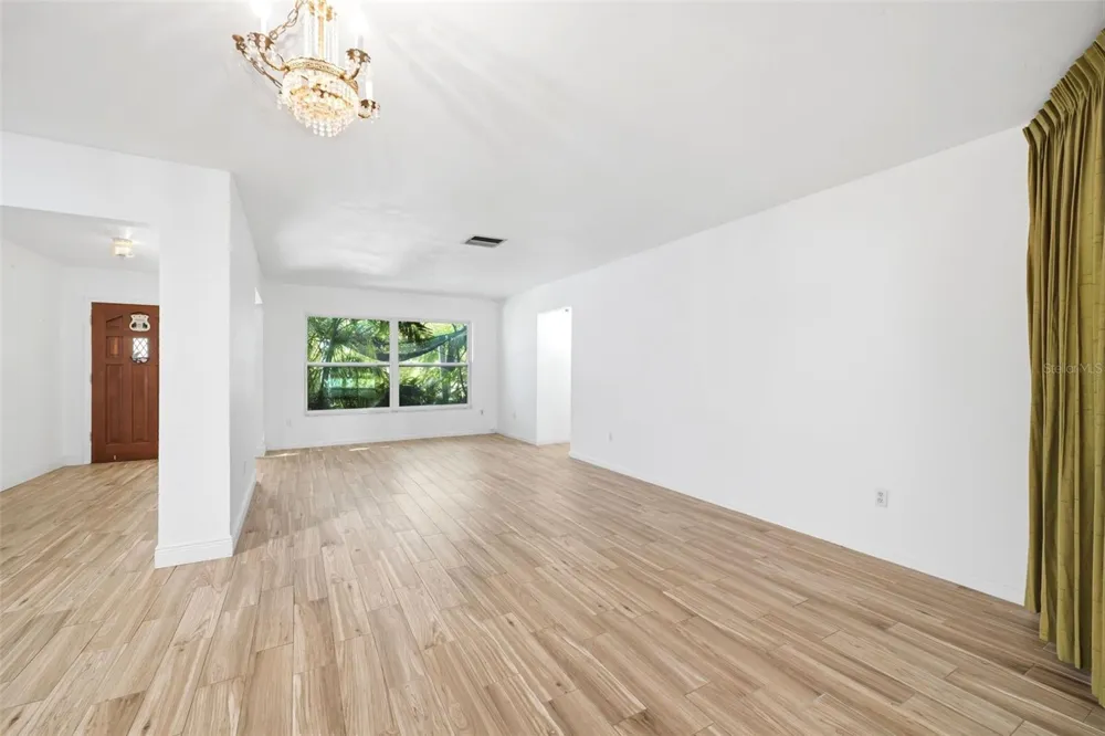 9116 LAKEVIEW DRIVE New Port Richey, FL 34654