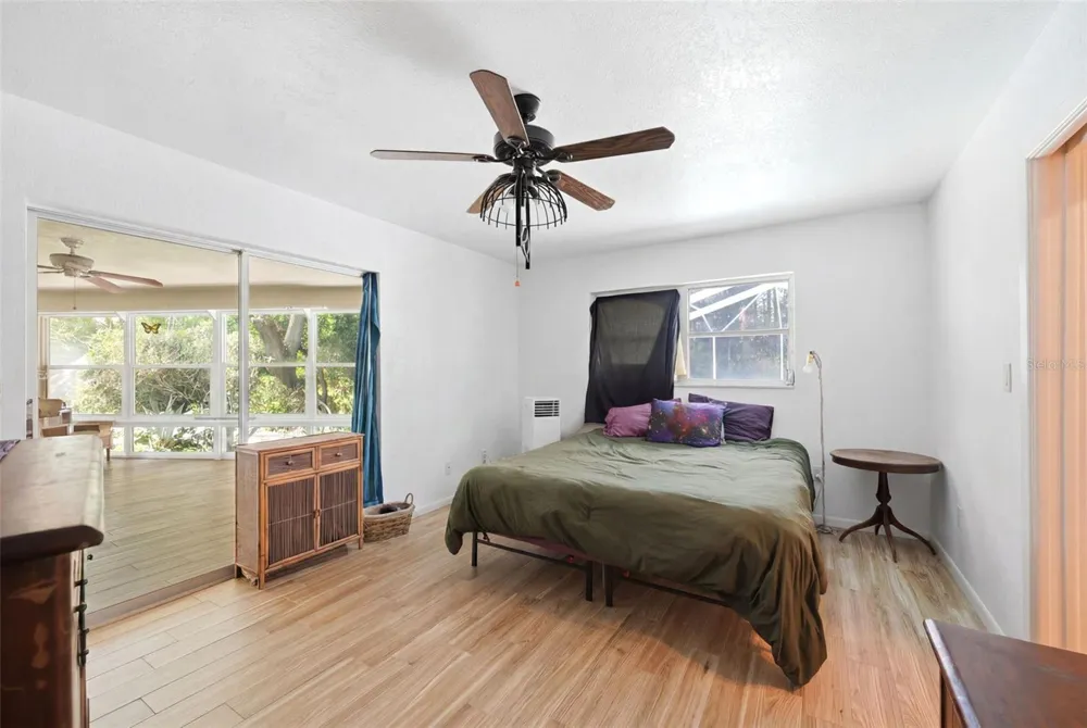 9116 LAKEVIEW DRIVE New Port Richey, FL 34654