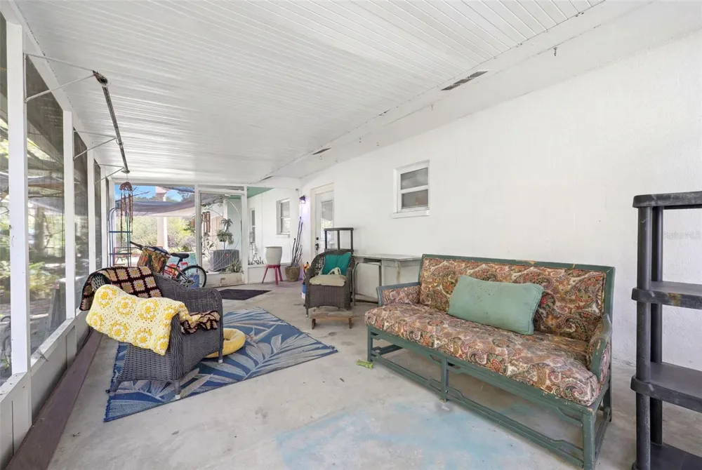 9116 LAKEVIEW DRIVE New Port Richey, FL 34654