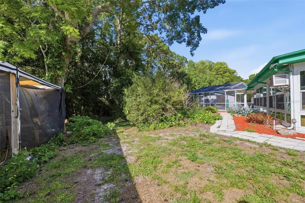 9116 LAKEVIEW DRIVE New Port Richey, FL 34654