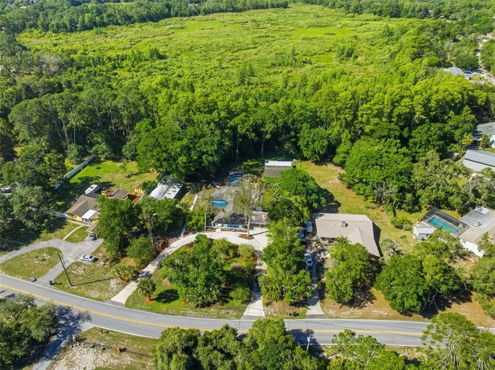 9116 LAKEVIEW DRIVE New Port Richey, FL 34654