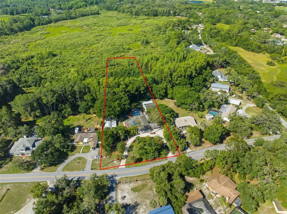9116 LAKEVIEW DRIVE New Port Richey, FL 34654