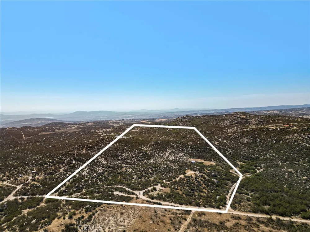 44627 Laura Lane Aguanga, CA 92536