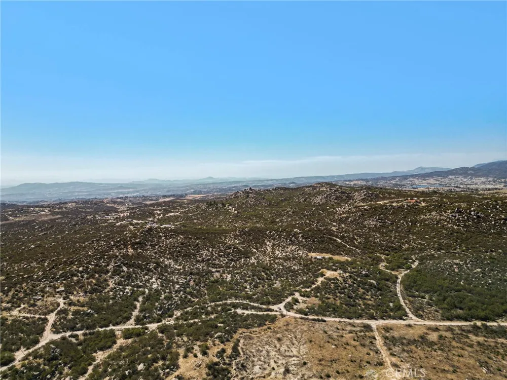 44627 Laura Lane Aguanga, CA 92536