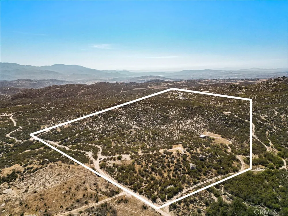 44627 Laura Lane Aguanga, CA 92536