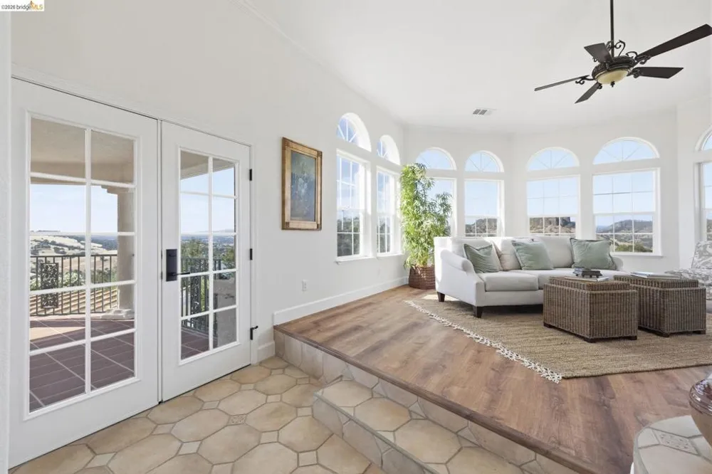 14699 Holman Mountain Rd Jamestown, CA 95327