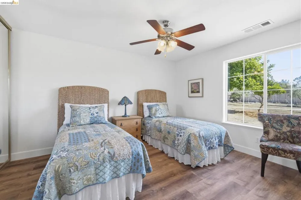 14699 Holman Mountain Rd Jamestown, CA 95327