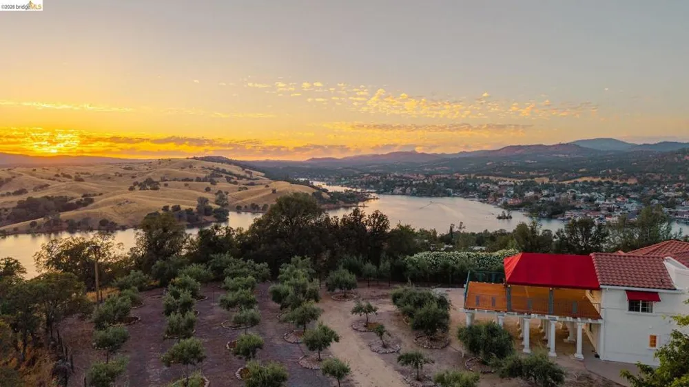 14699 Holman Mountain Rd Jamestown, CA 95327