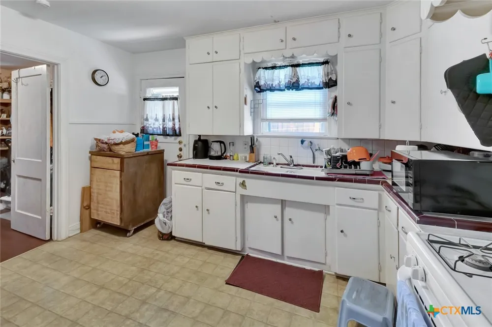 1005 Macarthur Street Victoria, TX 77901