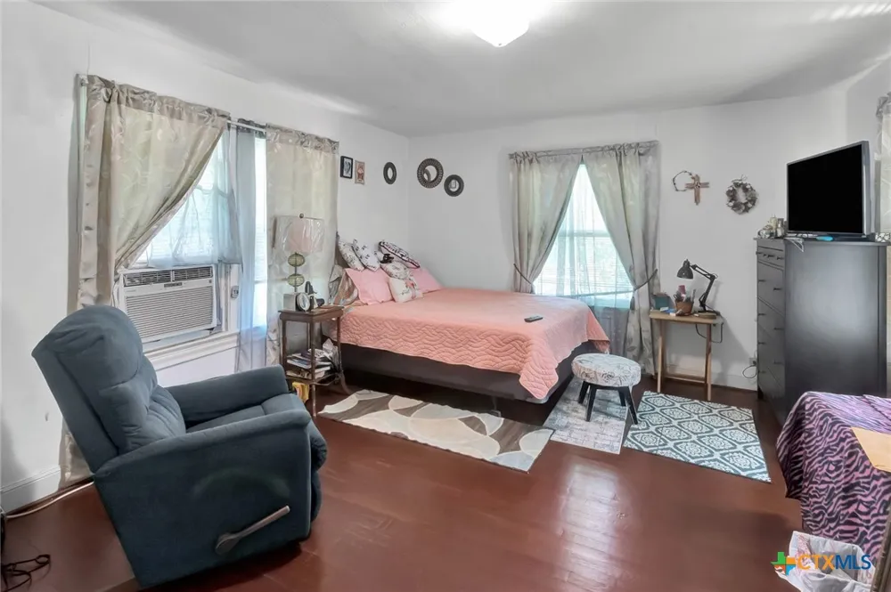 1005 Macarthur Street Victoria, TX 77901