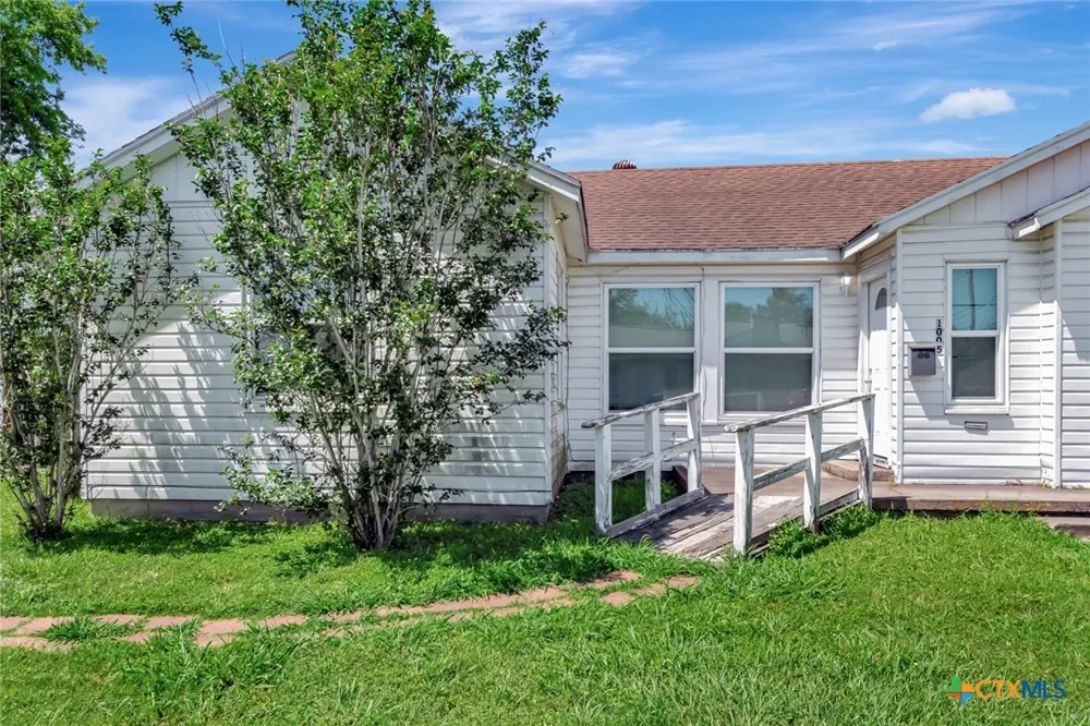 1005 Macarthur Street Victoria, TX 77901