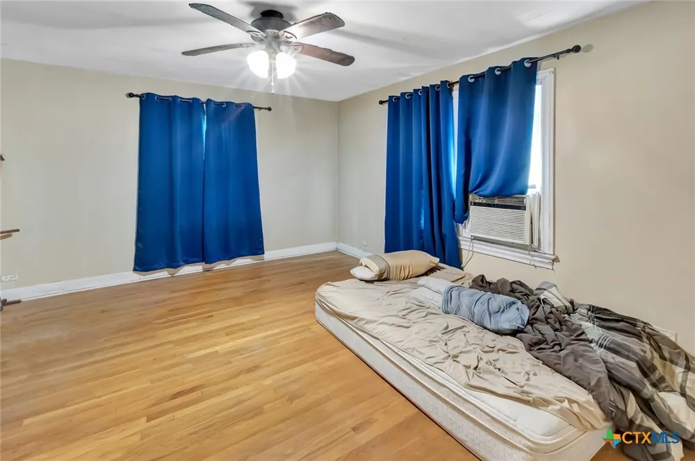 1005 Macarthur Street Victoria, TX 77901