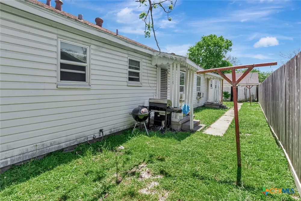 1005 Macarthur Street Victoria, TX 77901