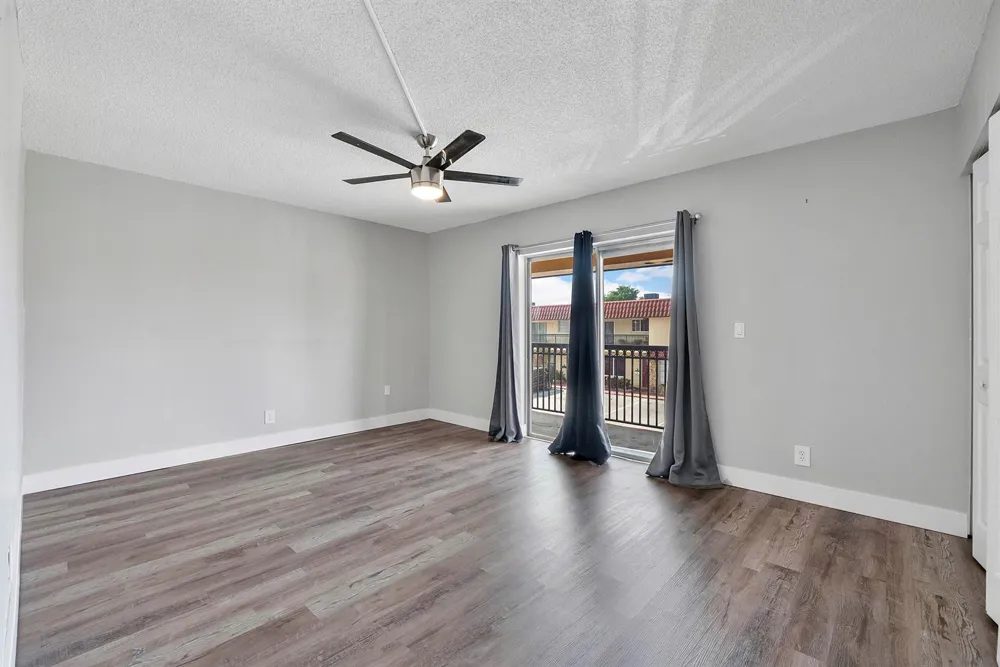 6659 SW 41st Place #38 Davie, FL 33314