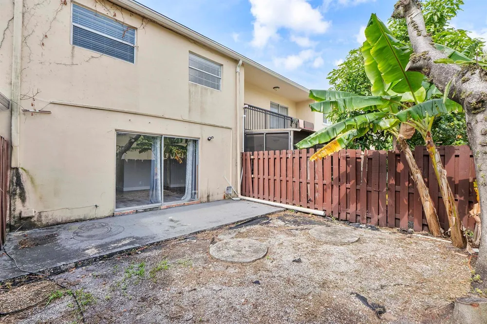 6659 SW 41st Place #38 Davie, FL 33314