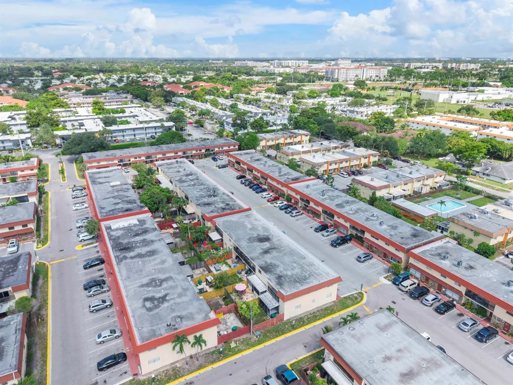 6659 SW 41st Place #38 Davie, FL 33314