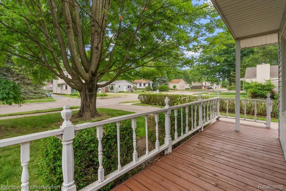 27428 Townley Street Madison Heights City, MI 48071