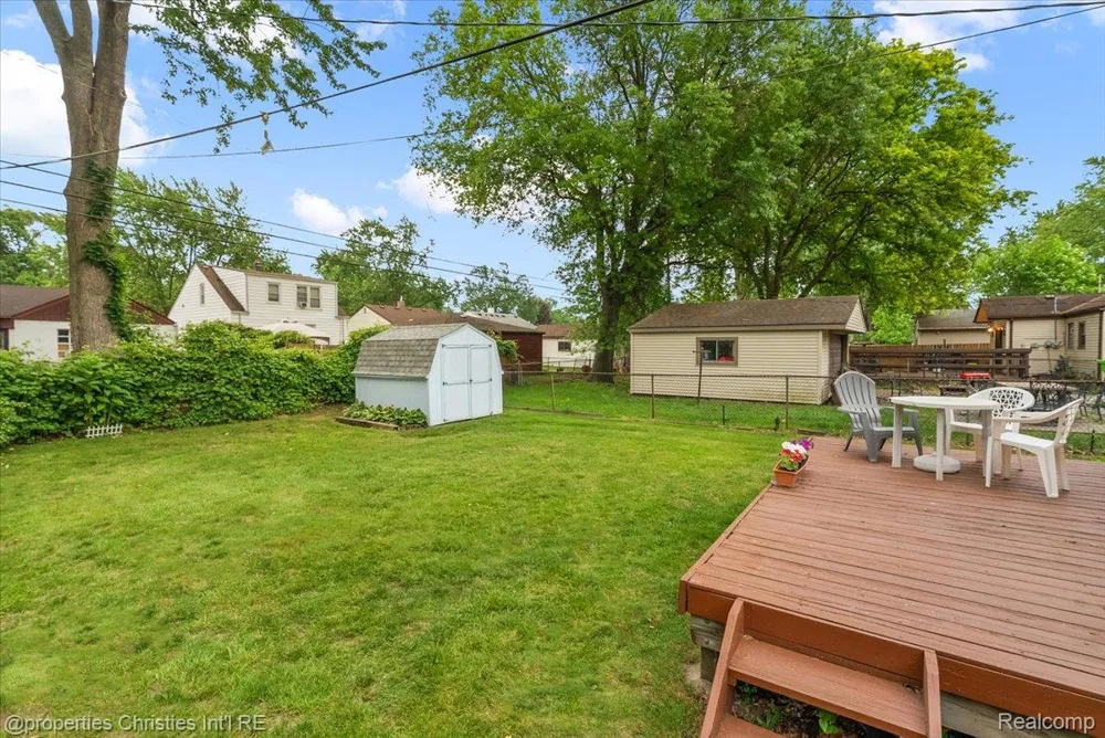 27428 Townley Street Madison Heights City, MI 48071