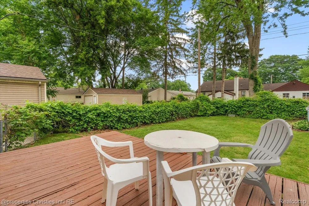27428 Townley Street Madison Heights City, MI 48071